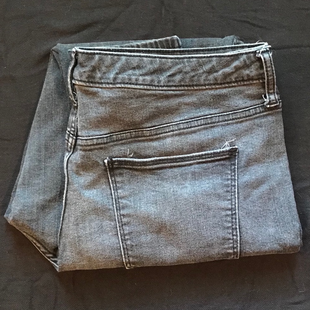 Grey skinny jeans